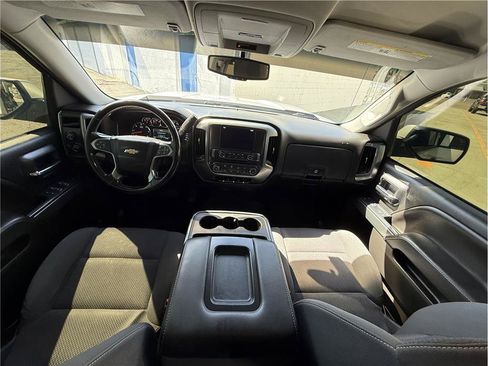 Used 2019 Chevrolet Silverado 1500 LT AWD/4WD image 17