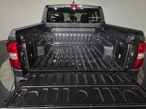 New 2025 Ford Maverick XL w/ Equipment Group 102A image 31