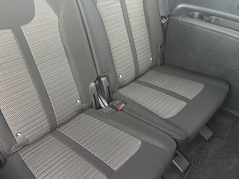 Certified 2026 Kia Sorento LX FWD image 13