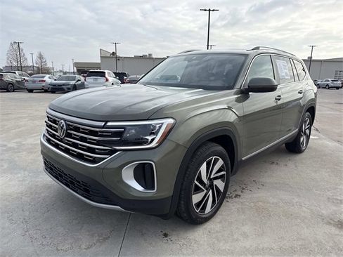 Certified 2025 Volkswagen Atlas SEL image 8