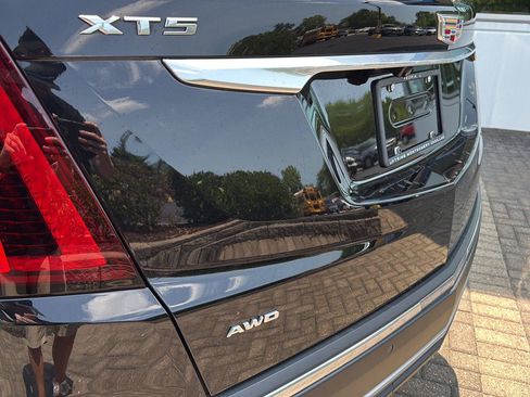 Used 2023 Cadillac XT5 Premium Luxury AWD/4WD image 39