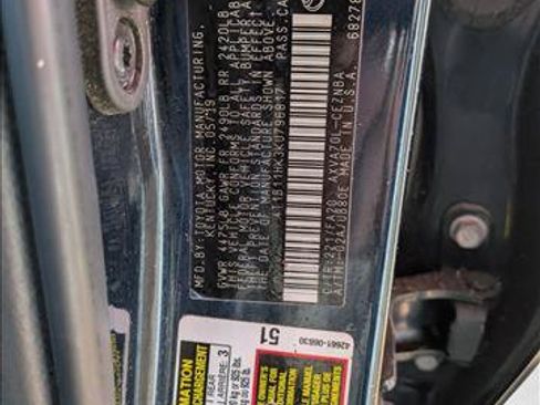 Used 2019 Toyota Camry LE FWD image 15