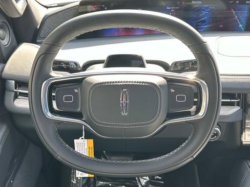 New 2025 Lincoln Navigator L Reserve w/ Jet Appearance Package image 28