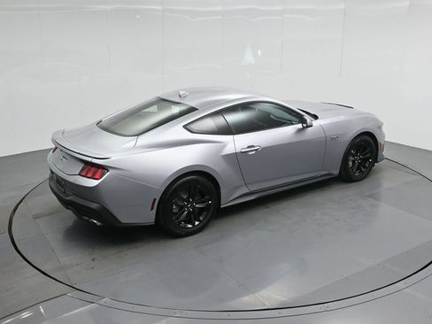 Used 2025 Ford Mustang GT RWD image 36