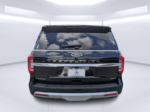 Used 2024 Ford Expedition Max Platinum AWD/4WD image 4