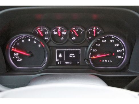 Used 2023 Chevrolet Silverado 1500 Custom image 15