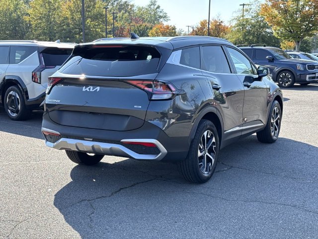Used 2023 Kia Sportage EX AWD/4WD image 2