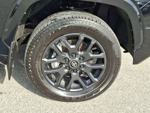 Used 2025 Toyota Tundra Platinum image 8