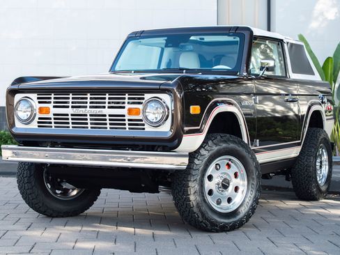 Used 2024 Ford Bronco Black Diamond AWD/4WD image 63