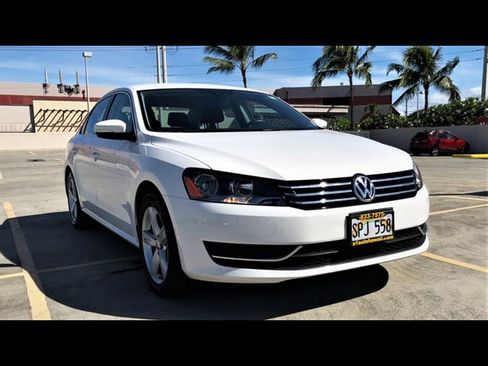 Used 2015 Volkswagen Passat 1.8T SE FWD image 3