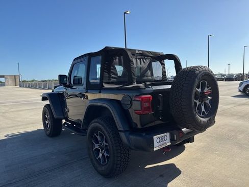 Used 2018 Jeep Wrangler Rubicon AWD/4WD image 5