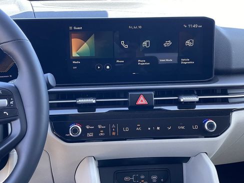 New 2026 Kia Sportage EX w/ EX Panorama Roof Package FWD image 19