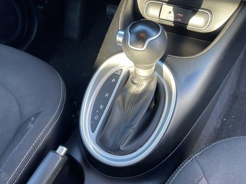 Used 2019 Kia Soul image 22