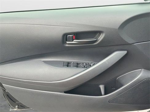 Used 2024 Toyota Corolla LE image 11