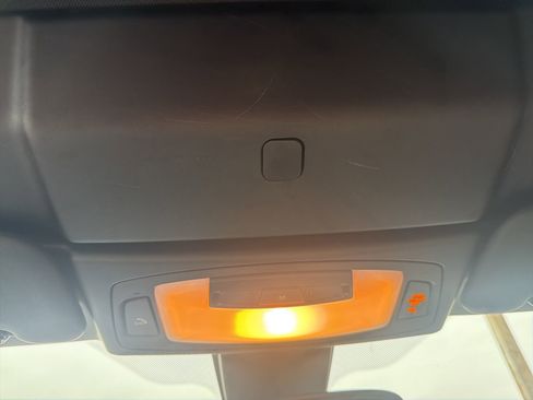 Used 2020 BMW 230i xDrive Convertible image 14