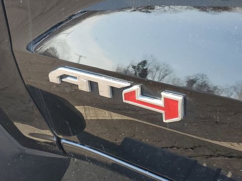 Used 2024 GMC Canyon AT4 w/ AT4 Premium Package image 6