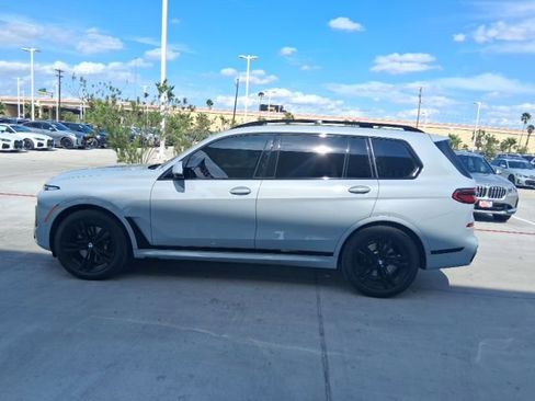 Used 2024 BMW X7 xDrive40i w/ Executive Package AWD/4WD image 11