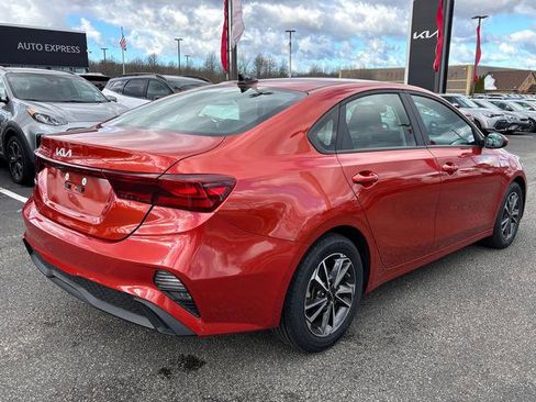 Certified 2024 Kia Forte LXS image 8