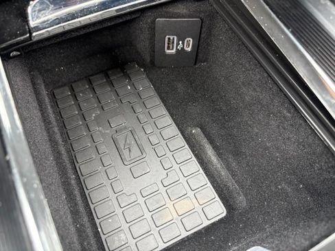 Used 2025 Lincoln Corsair AWD w/ Equipment Group 101A image 33