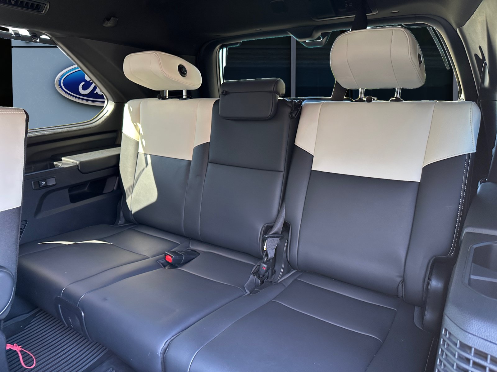Used 2025 Toyota Sequoia Capstone AWD/4WD image 13