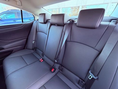 Certified 2024 Lexus ES 350 w/ Premium Package image 15