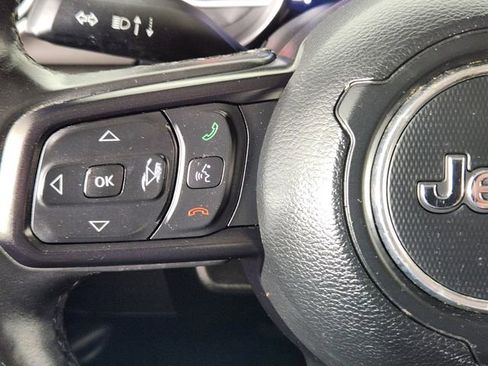 Used 2019 Jeep Wrangler Unlimited Sport S AWD/4WD image 32