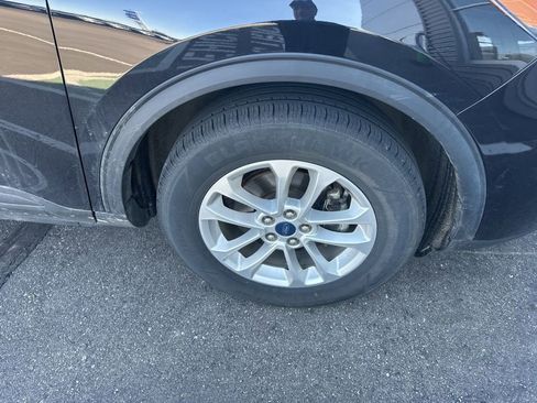 Used 2021 Ford Escape SE w/ Convenience Package image 4