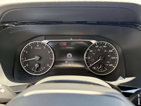 Used 2026 Nissan Pathfinder SV FWD image 20