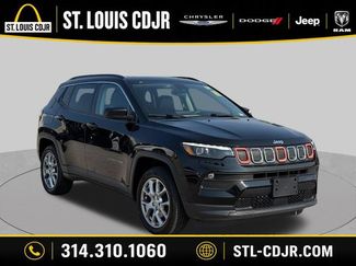 Used 2022 Jeep Compass Latitude w/ Sun and Sound Group AWD/4WD 360° Tour
