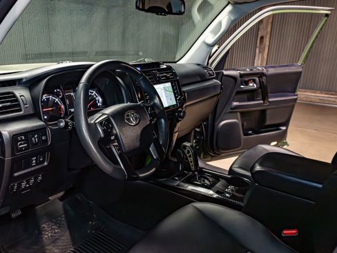 Used 2022 Toyota 4Runner TRD Off-Road Premium w/ TRD Black Wheel Package (TMS) image 15