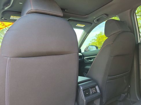 Used 2025 Honda CR-V Sport image 14