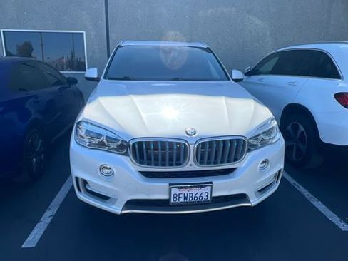 Used 2018 BMW X5 xDrive40e AWD/4WD image 3