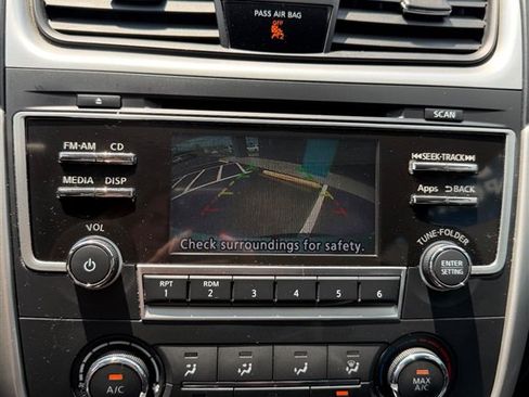 Used 2016 Nissan Altima 2.5 S w/ Power Driver Seat Package FWD image 21