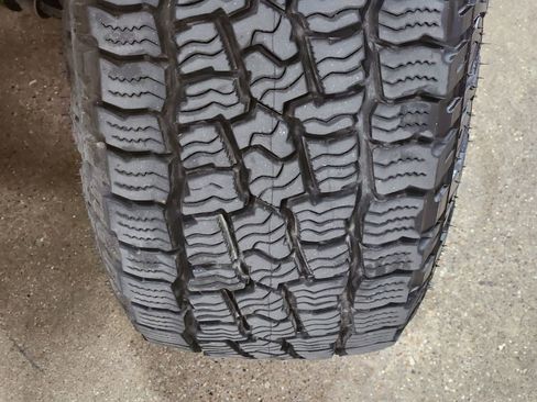 Used 2020 Jeep Wrangler Unlimited Sahara AWD/4WD image 28
