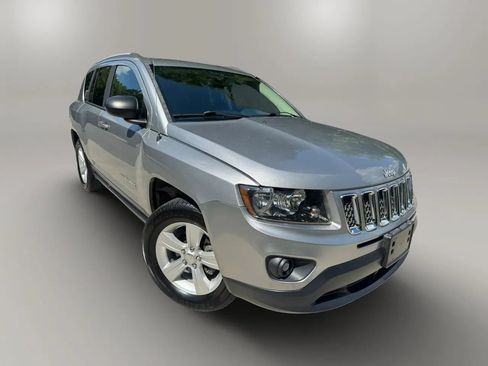 Used 2016 Jeep Compass Sport w/ Power Value Group AWD/4WD image 2