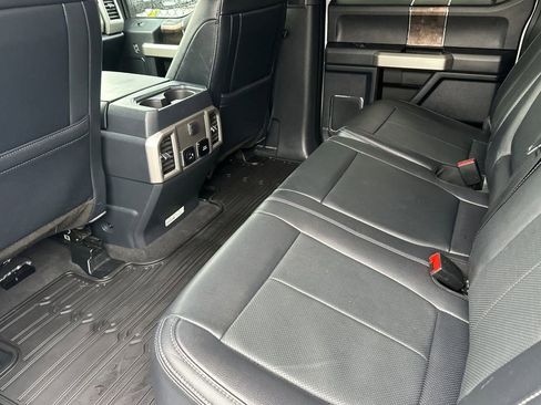 Used 2022 Ford F250 Lariat image 13
