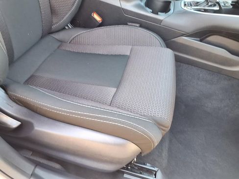 Used 2025 Subaru Outback Premium AWD/4WD image 18