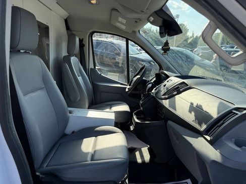 Used 2017 Ford Transit 150 130 Low Roof RWD image 18