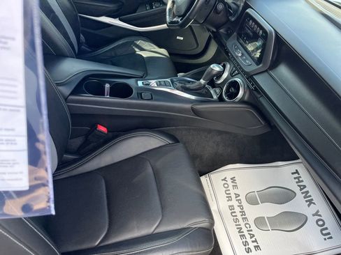 Used 2017 Chevrolet Camaro SS image 22