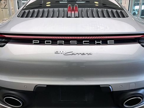 Used 2021 Porsche 911 Carrera image 31