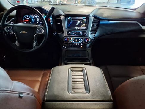 Used 2019 Chevrolet Tahoe Premier w/ Premier Plus Edition AWD/4WD image 18
