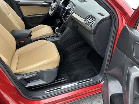 Used 2024 Volkswagen Tiguan SE R-Line image 26