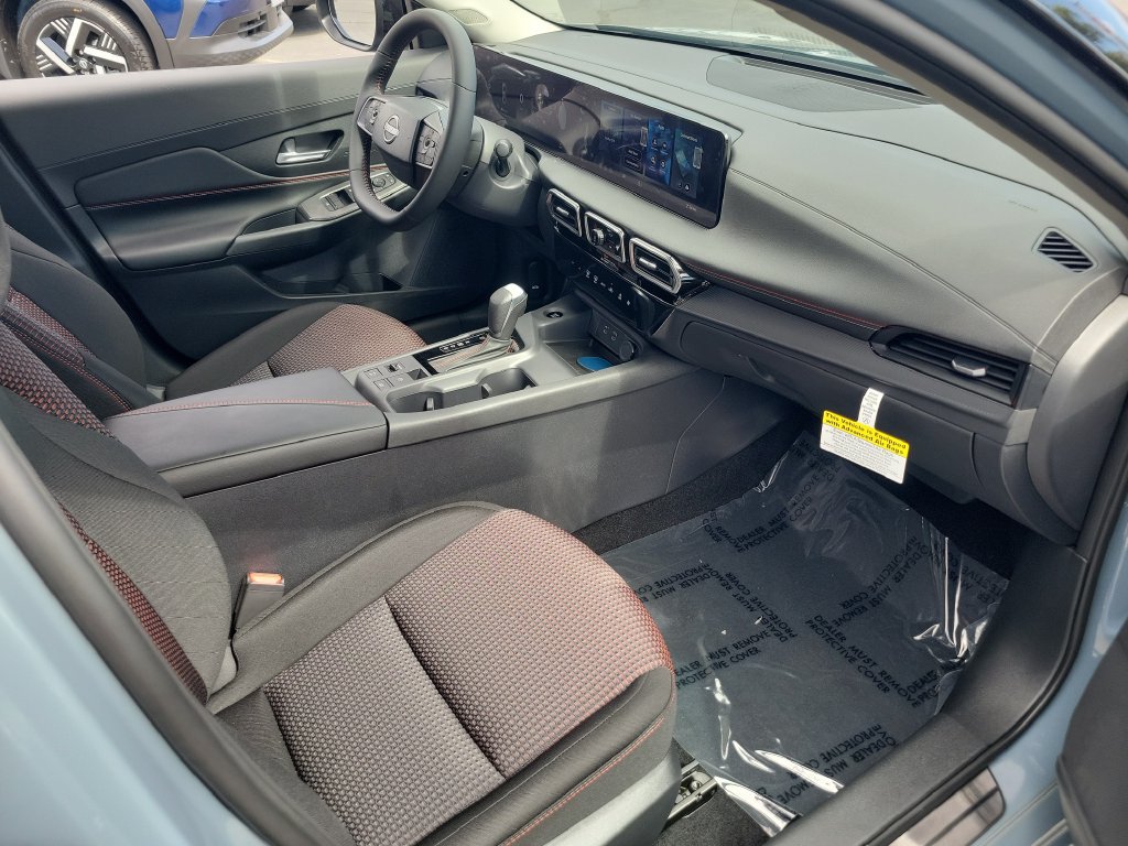 New 2027 Nissan Sentra SR FWD image 10