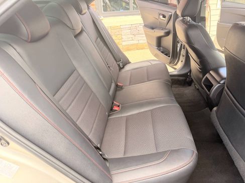 Used 2017 Toyota Camry SE FWD image 17