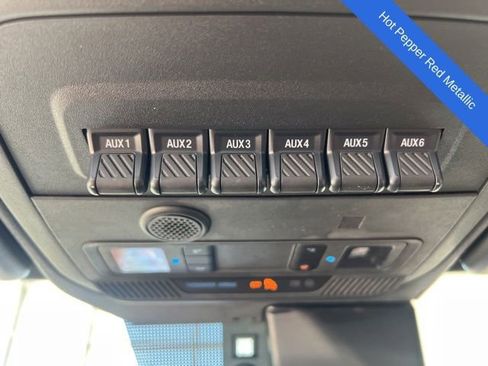 Used 2024 Ford Bronco Black Diamond AWD/4WD image 37