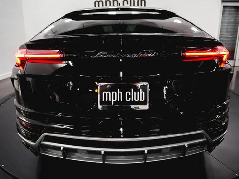 Used 2021 Lamborghini Urus AWD/4WD image 18