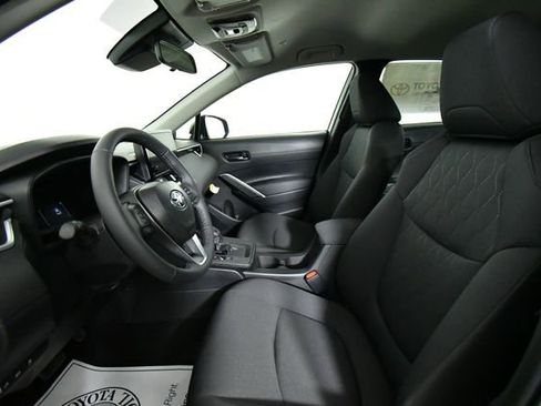 New 2026 Toyota Corolla Cross LE image 5