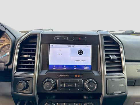 Used 2022 Ford F350 XLT image 10