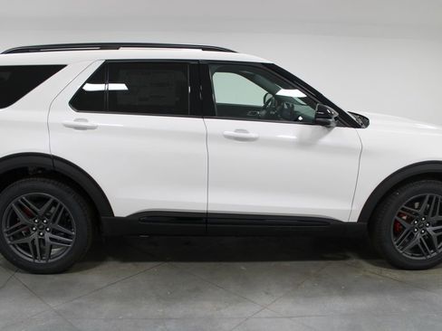 New 2026 Ford Explorer ST w/ Sun And Sound Package image 10