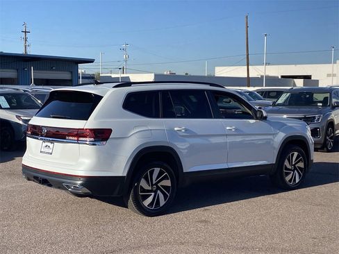 New 2026 Volkswagen Atlas SE image 5